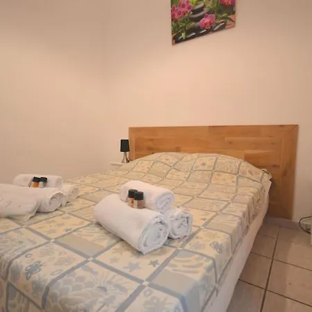 Modest One Bedroom Διαμέρισμα Κάννες