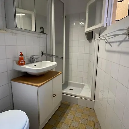 Διαμέρισμα Modest One Bedroom Κάννες