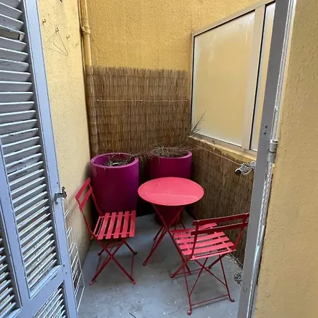 Διαμέρισμα Modest One Bedroom Κάννες