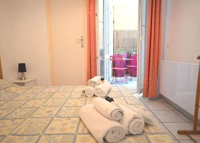 Modest One Bedroom Apartment