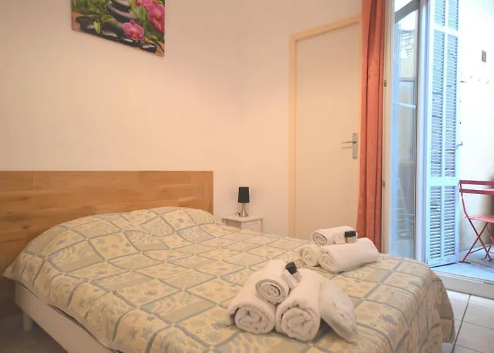 Lägenhet Modest One Bedroom *